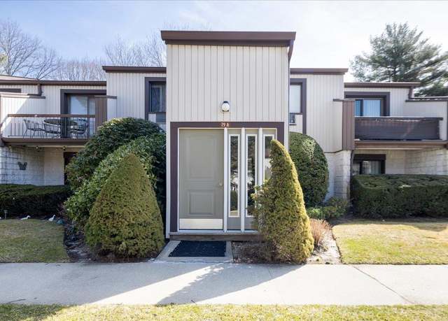 Property at 79 Richmond Blvd Unit 2A, Ronkonkoma, NY 11779, 2 beds, 1 bath