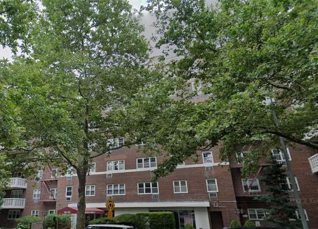 Property at 151-40 88 St Unit 5G, Howard Beach, NY 11414, 2 beds, 2 baths