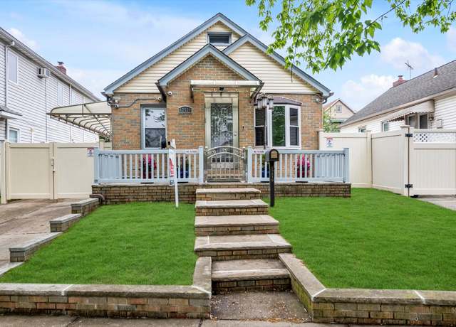 Property at 175-39 Underhill Ave, Fresh Meadows, NY 11365, 3 beds, 2 baths