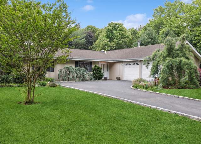 Property at 71 Patricia Ln, South Setauket, NY 11720, 3 beds, 2 baths