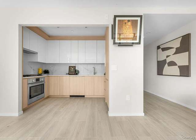 Property at 40-22 61st St Unit 2F, Woodside, NY 10377, 1 bed, 1 bath