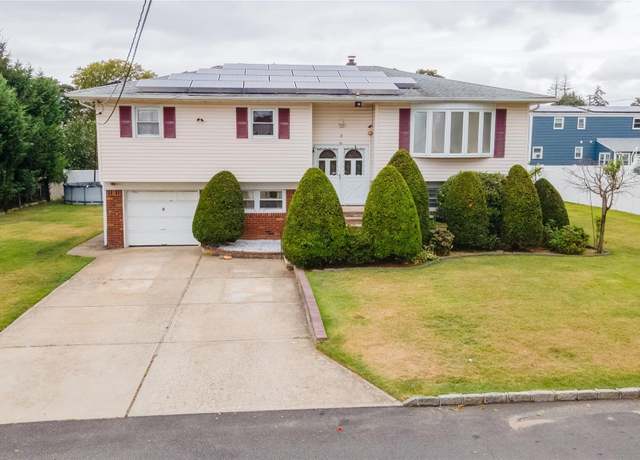Property at 56 Suffolk Ave, West Babylon, NY 11704, 7 beds, 3 baths