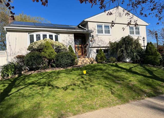 Property at 178 Gerhard Rd, Plainview, NY 11803, 4 beds, 3 baths