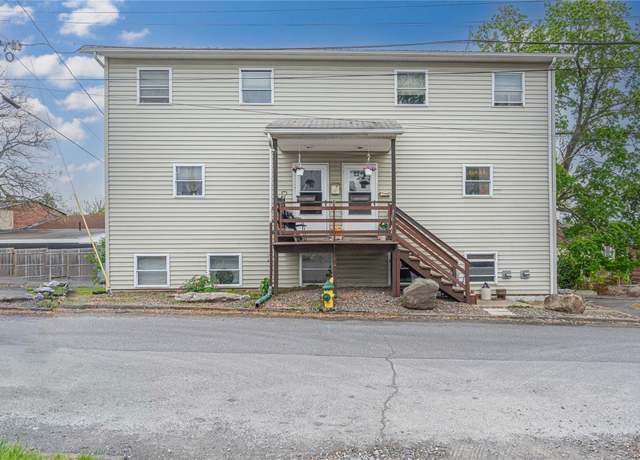 Property at 14 Montross St, Saugerties, NY 12477, 9 beds, 6 baths