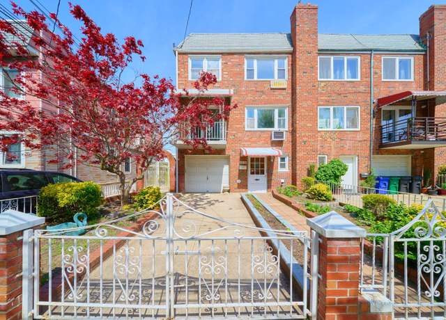 Property at 6629 74th St, Middle Village, NY 11379, 7 beds, 3 baths