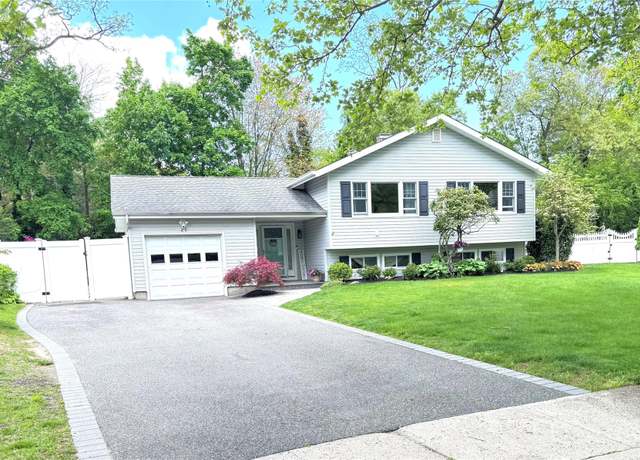 Property at 21 Salisbury Dr N, East Northport, NY 11731, 4 beds, 2 baths