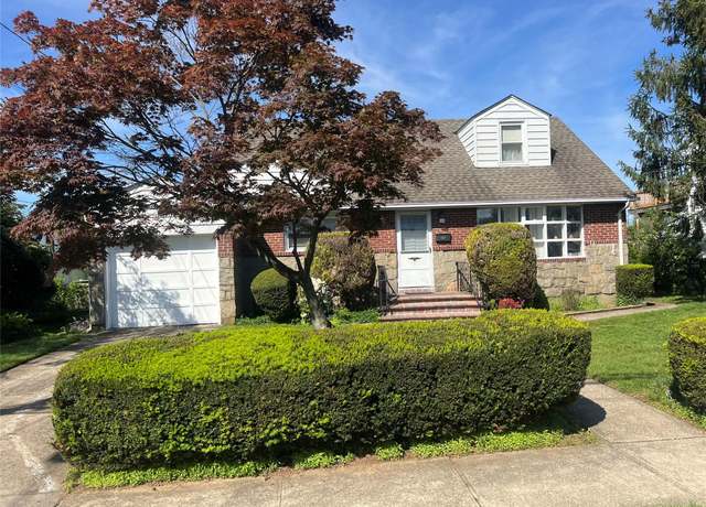 Property at 92 Lawrence St, Farmingdale, NY 11735, 4 beds, 2 baths