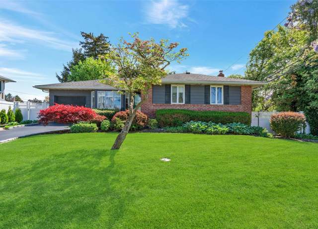 Property at 142 Sutton Dr, Plainview, NY 11803, 3 beds, 2 baths