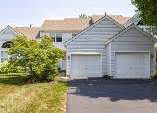 Property at 75 Muirfield Ct, Poughkeepsie, NY 12603, 2 beds, 3 baths