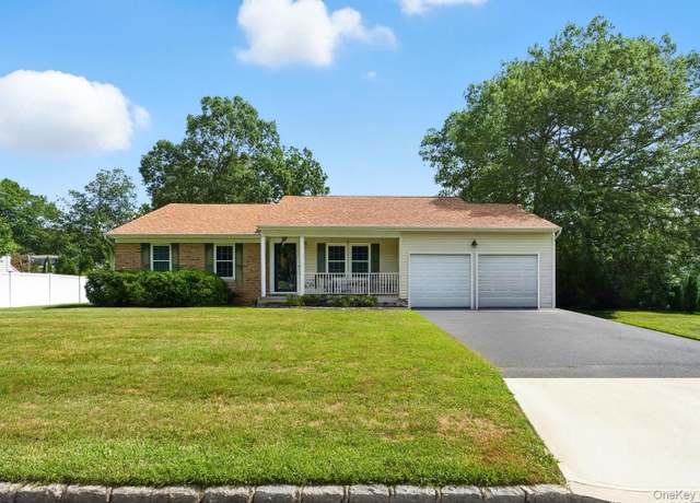 Property at 25 Timber Ridge Dr, Coram, NY 11727, 3 beds, 2 baths