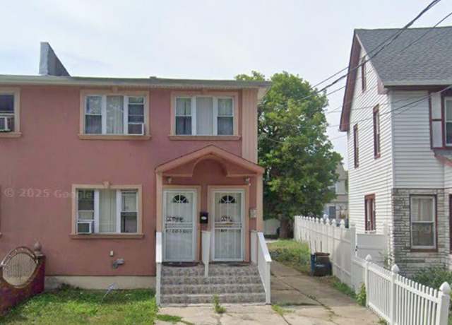 Property at 22016 108th Ave, Queens Village, NY 11429, 6 beds, 4 baths