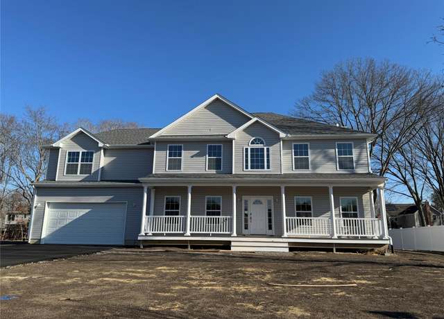 Property at TBB New Baywood Ests, Center Moriches, NY 11934, 5 beds, 2.5 baths