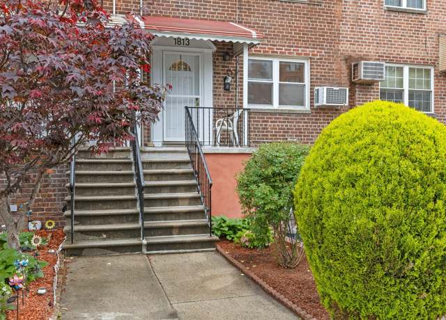 Property at 1813 Tomlinson Ave, Bronx, NY 10461, 4 beds, 3 baths
