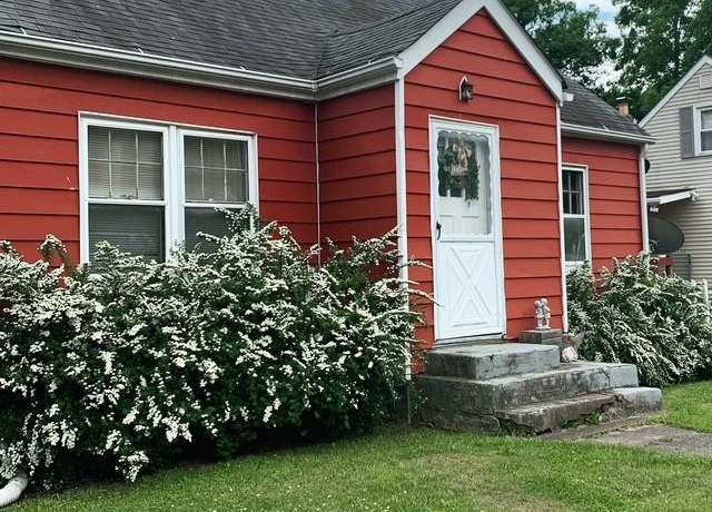 Property at 317 Wawayanda Ave, Middletown, NY 10940, 4 beds, 1 bath