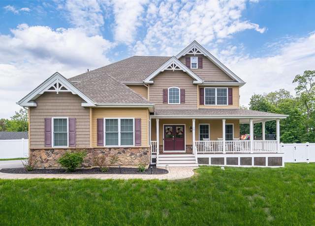 Property at 14 Cooper Ct, New Windsor, NY 12553, 4 beds, 3.5 baths