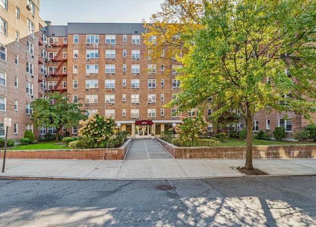 Property at 1 Sadore Ln Unit 2Y, Yonkers, NY 10710, 2 beds, 2 baths
