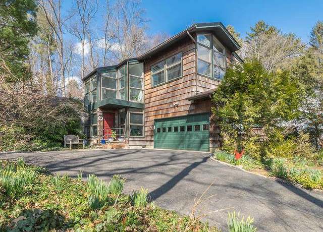 Property at 356 Littleworth Ln, Sea Cliff, NY 11579, 5 beds, 3.5 baths