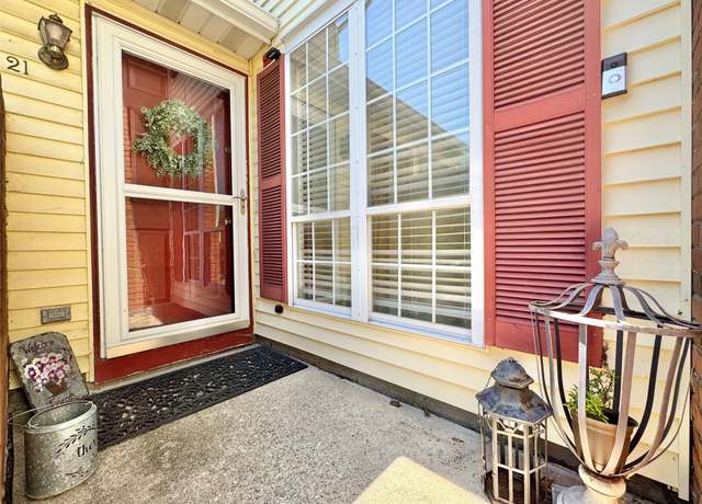 Property at 21 The Rise, Warwick, NY 10990, 2 beds, 1.5 baths