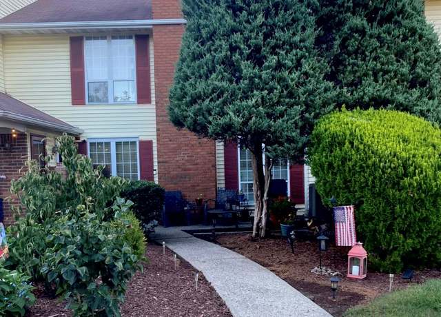 Property at 21 The Rise, Warwick, NY 10990, 2 beds, 1.5 baths