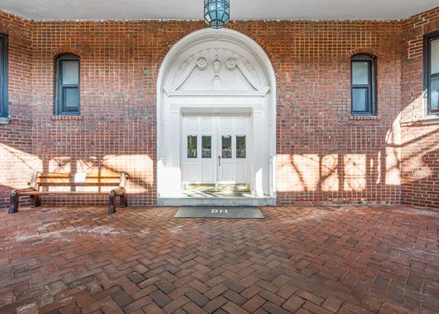 Property at 84-51 Beverly Rd Unit 2O, Kew Gardens, NY 11415, 2 beds, 1 bath
