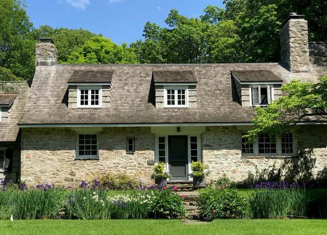 Property at 51 Trinity Pass Rd, Pound Ridge, NY 10576, 5 beds, 5.5 baths