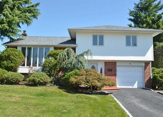 Property at 12 Julliard Dr, Plainview, NY 11803, 3 beds, 2 baths