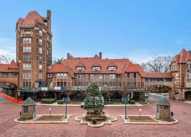 Property at 1 Station Sq #311, Forest Hills, NY 11375, 1 bath