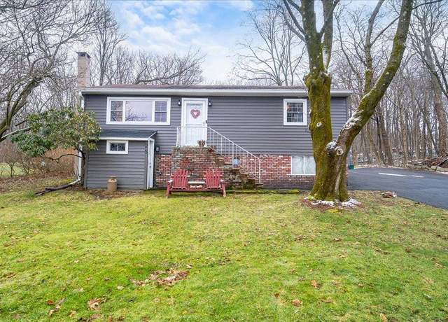 Property at 25 Laura Rd, Monroe, NY 10950, 3 beds, 2 baths