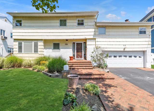 Property at 25 Park Cir, Cedarhurst, NY 11516, 4 beds, 2.5 baths