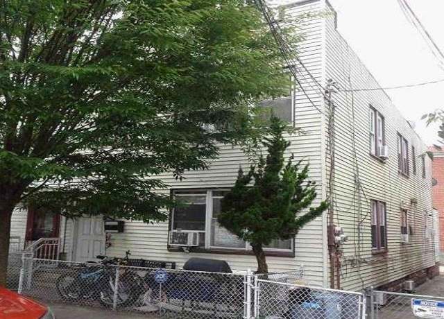 Property at 1644 E 96th St, Brooklyn, NY 11236, 6 beds, 2 baths