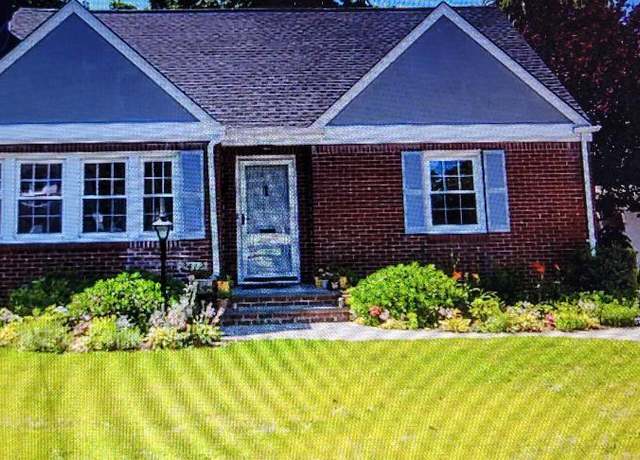 Property at 2412 Central Ave, Baldwin, NY 11510, 4 beds, 2 baths