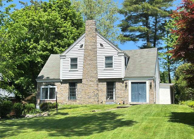 Property at 119 Old Mill Rd, Manhasset, NY 11030, 3 beds, 2.5 baths