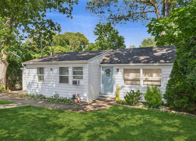 Property at 39 Gould Rd, Centereach, NY 11720, 3 beds, 2 baths