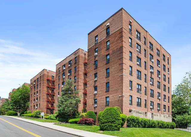 Property at 164 Church St Unit 2A, New Rochelle, NY 10805, 1 bed, 1 bath