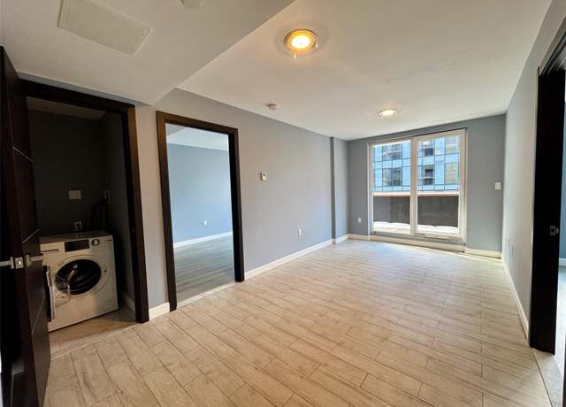 Property at 35-20 146th St Unit 3D, Flushing, NY 11354, 2 beds, 1 bath