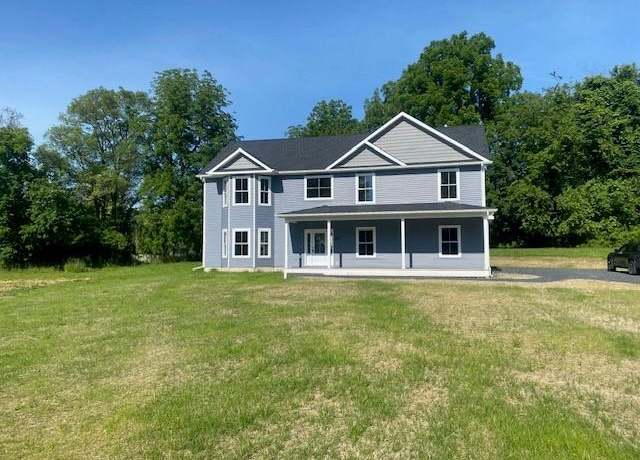 Property at 4 Blue Jay Dr, Newburgh, NY 12550, 4 beds, 3 baths