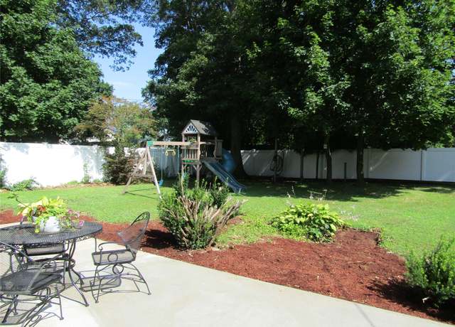 Property at 5 Lantern St, Huntington, NY 11743, 4 beds, 1.5 baths