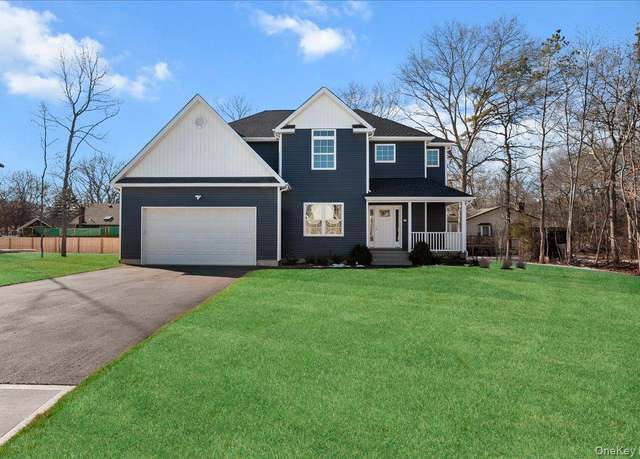 Property at 2 Fourth Ave, Centereach, NY 11720, 4 beds, 2.5 baths