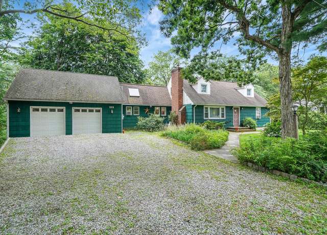 Property at 232 Inwood Ave, Medford, NY 11763, 4 beds, 2 baths