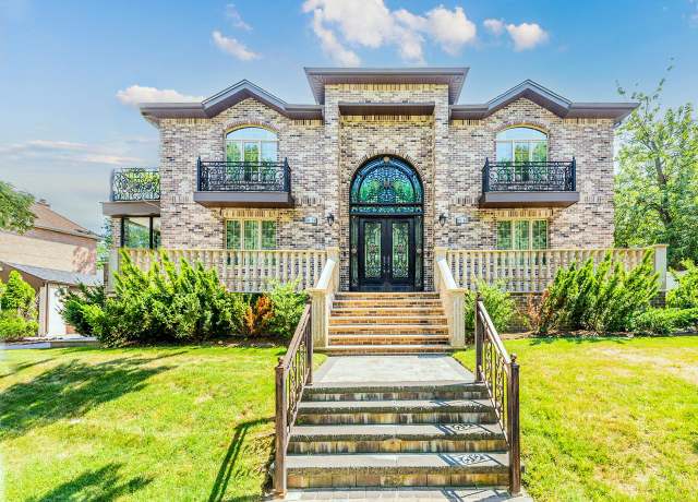Property at 57-05 260 St, Little Neck, NY 11362, 6 beds, 6.5 baths