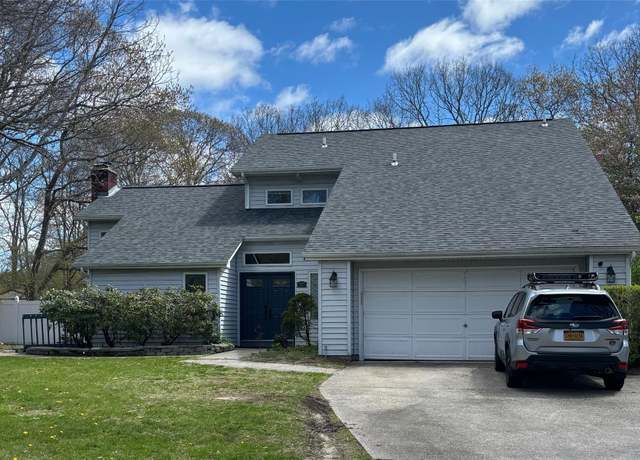 Property at 357 Woodland Ave, Manorville, NY 11949, 5 beds, 4 baths