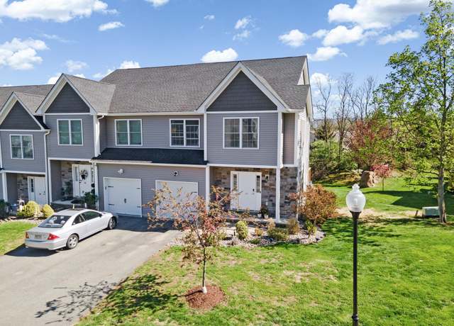 Property at 150 High Wood Dr, New Windsor, NY 12553, 3 beds, 3.5 baths