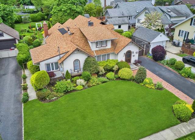 Property at 2600 Garden St, Baldwin, NY 11510, 4 beds, 2.5 baths