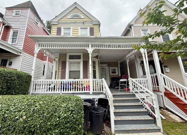 Property at 37 Liberty St, Newburgh, NY 12550, 4 beds, 1.5 baths