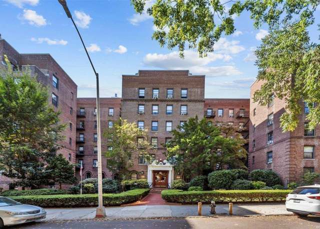 Property at 8380 118th St Unit 6G, Kew Gardens, NY 11415, 1 bath