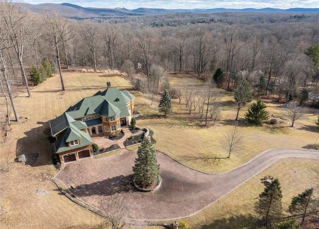 Property at 93 S Mountain Rd, New City, NY 10956, 4 beds, 3.5 baths