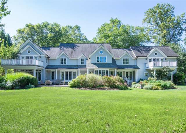 Property at 41 Paret Ln, Hartsdale, NY 10530, 4 beds, 4 baths