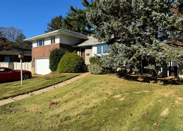 Property at 8 Westminster Rd, Syosset, NY 11791, 3 beds, 3 baths