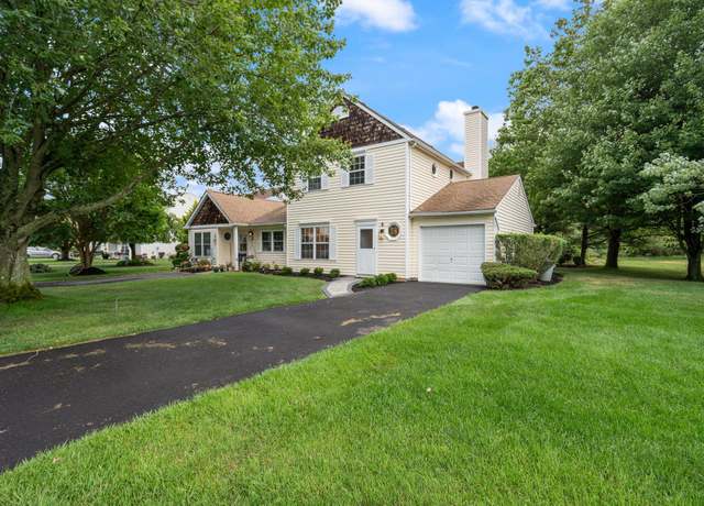 Property at 6 Doe Path, Coram, NY 11727, 3 beds, 2.5 baths