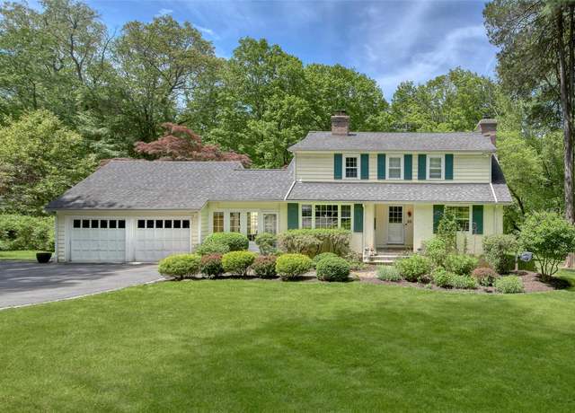 Property at 326 Millwood Rd, Chappaqua, NY 10514, 3 beds, 3.5 baths